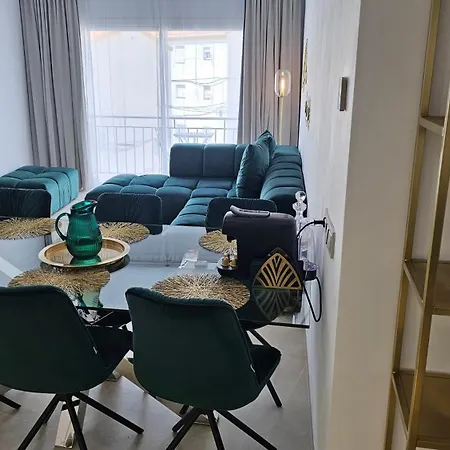 Oasis Jacuzzi Retreat * Марбелья