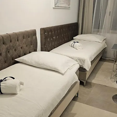 Oasis Jacuzzi Retreat 马尔韦利亚