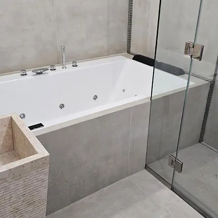 Appartement Oasis Jacuzzi Retreat Marbella