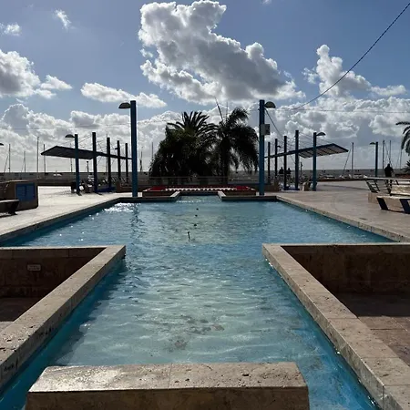 Oasis Jacuzzi Retreat * Marbella